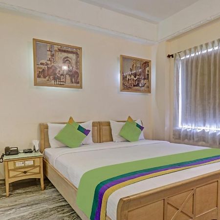 Treebo Komfort Suites, 3 Km From Mysore Palace Exteriör bild