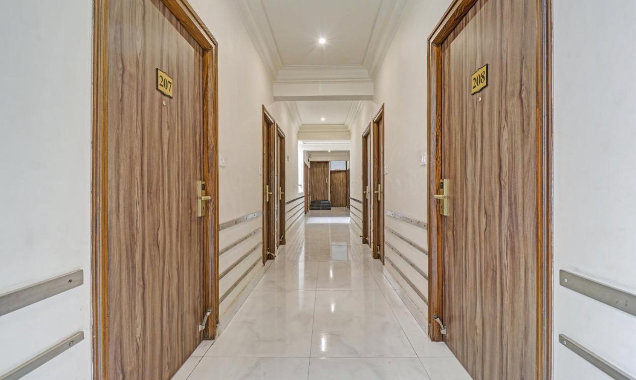 Treebo Komfort Suites, 3 Km From Mysore Palace Exteriör bild