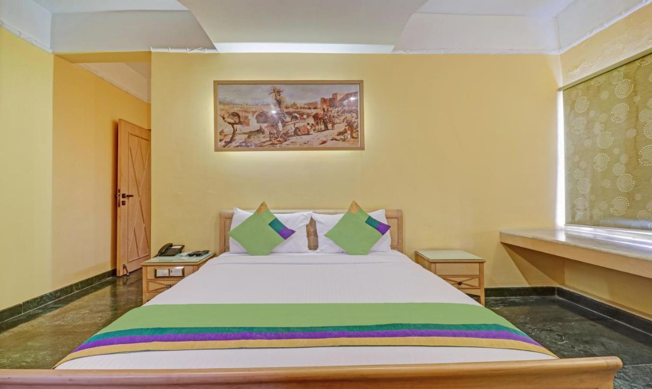 Treebo Komfort Suites, 3 Km From Mysore Palace Exteriör bild