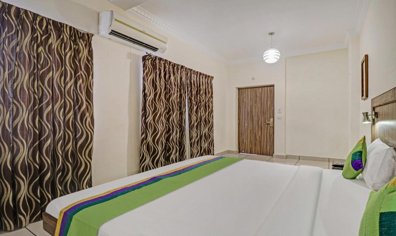 Treebo Komfort Suites, 3 Km From Mysore Palace Exteriör bild