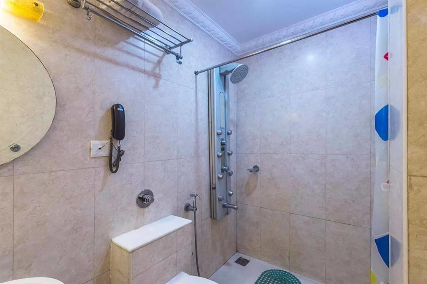 Treebo Komfort Suites, 3 Km From Mysore Palace Exteriör bild